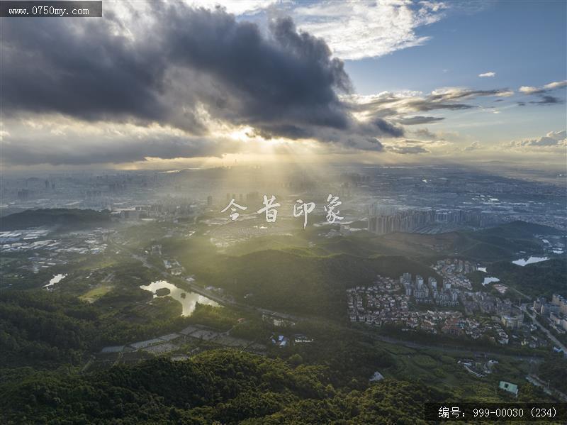 航拍圭峰山_航拍,旅游景点,自然景观