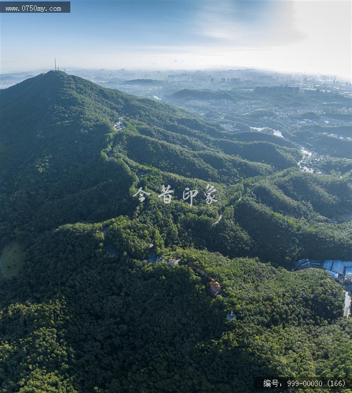 航拍圭峰山_航拍,旅游景点,自然景观